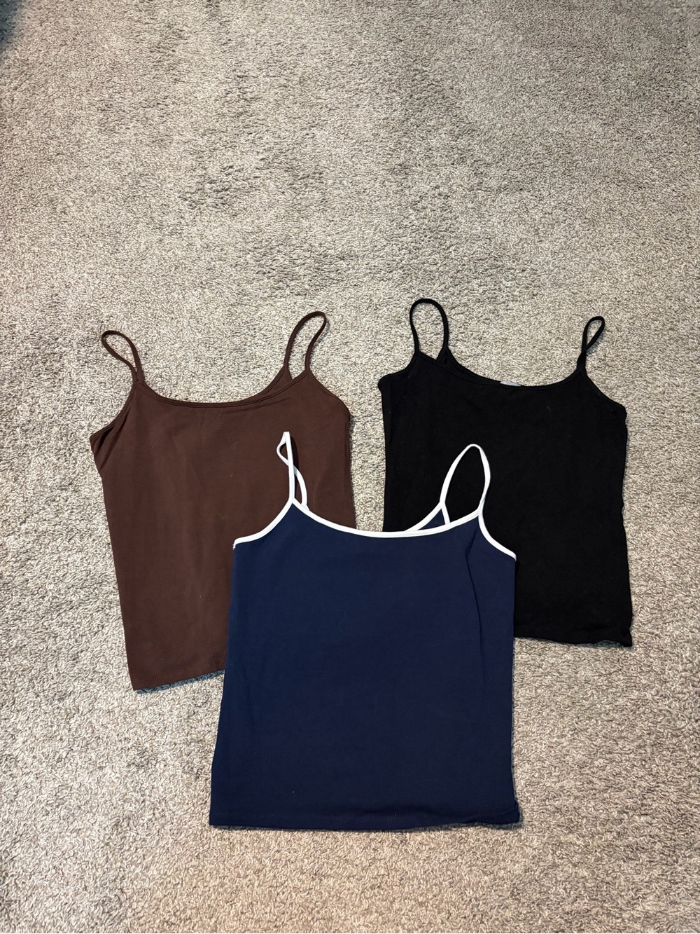 Women’s Tilly’s Tank Top Lot Of 3 Tops Size Medium EUC